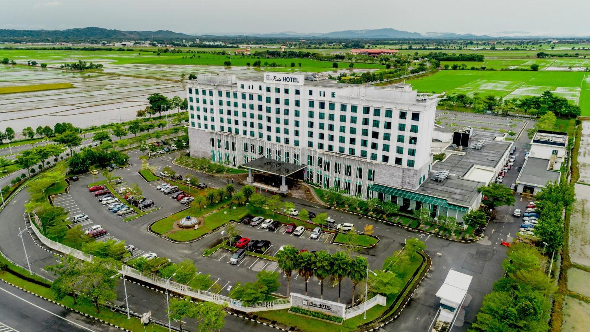 Raia Hotel & Convention Centre Alor Setar Exterior photo
